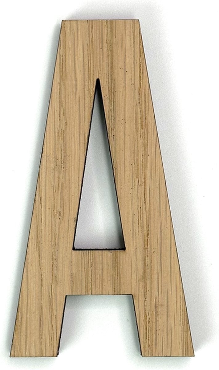 Houten letter A - Hoogte: 37 cm