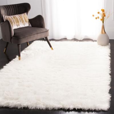 SAFAVIEH Faux Sheep Skin Alexandria 2.4-inch Thick Rug