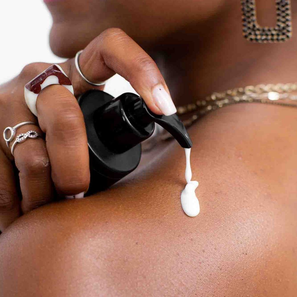 AOKLabs Pure Life Firming Body Milk Shea Butter 250mL