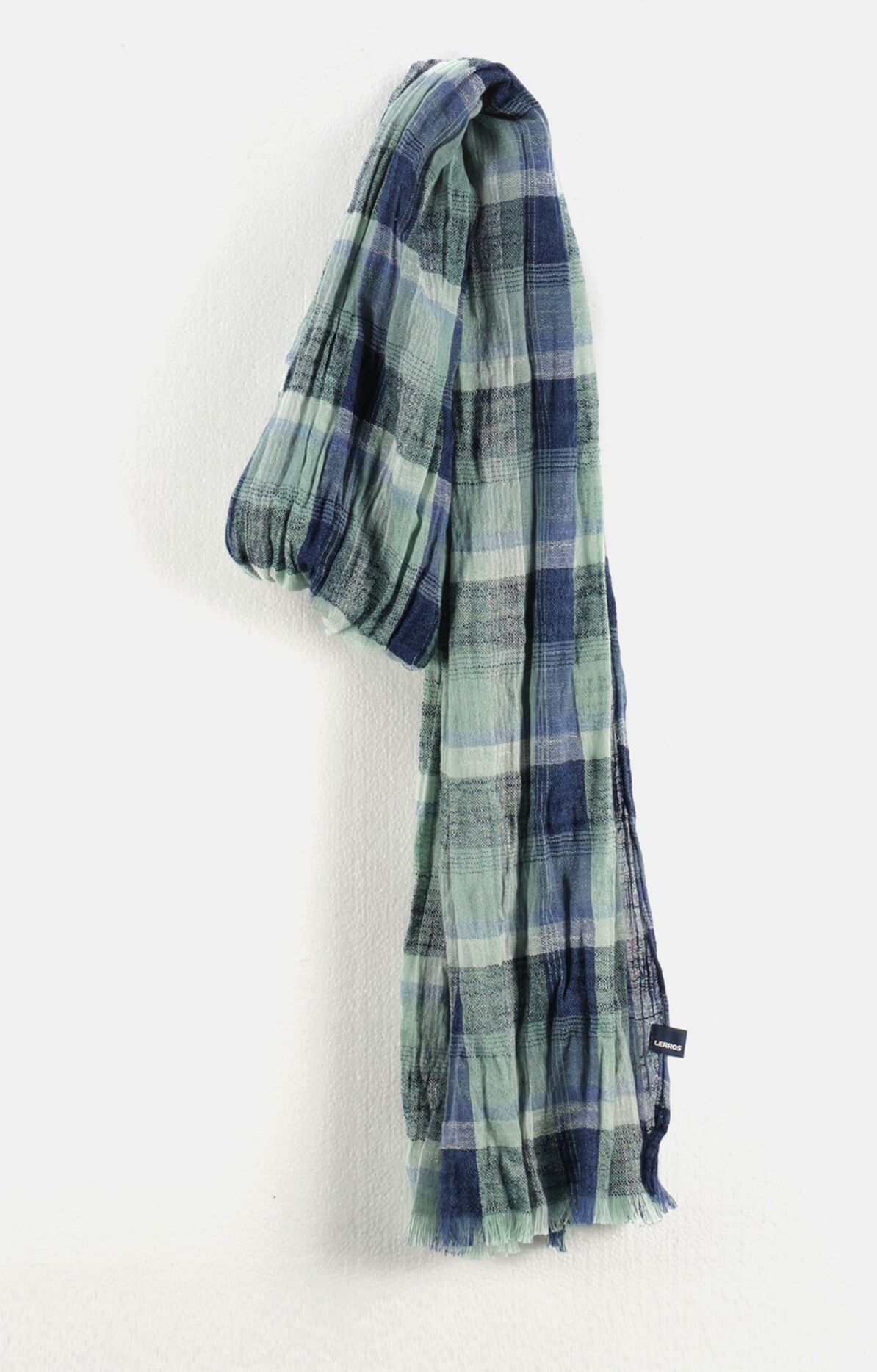 Schal LERROS "Webschal mit kleinem, kariertem Farbverlauf", Herren, bunt (arctic blau), Materialmix, Modetücher Schal arctic blau Einheitsgröße
