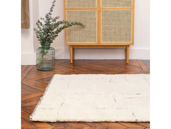 Tapis esprit berbère 100% laine écru à motifs gris tissé main 140