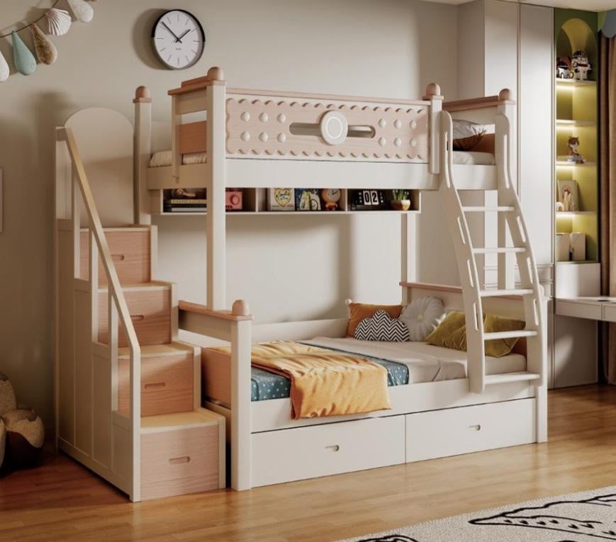 Houten stapelbed voor kinderen in het wit