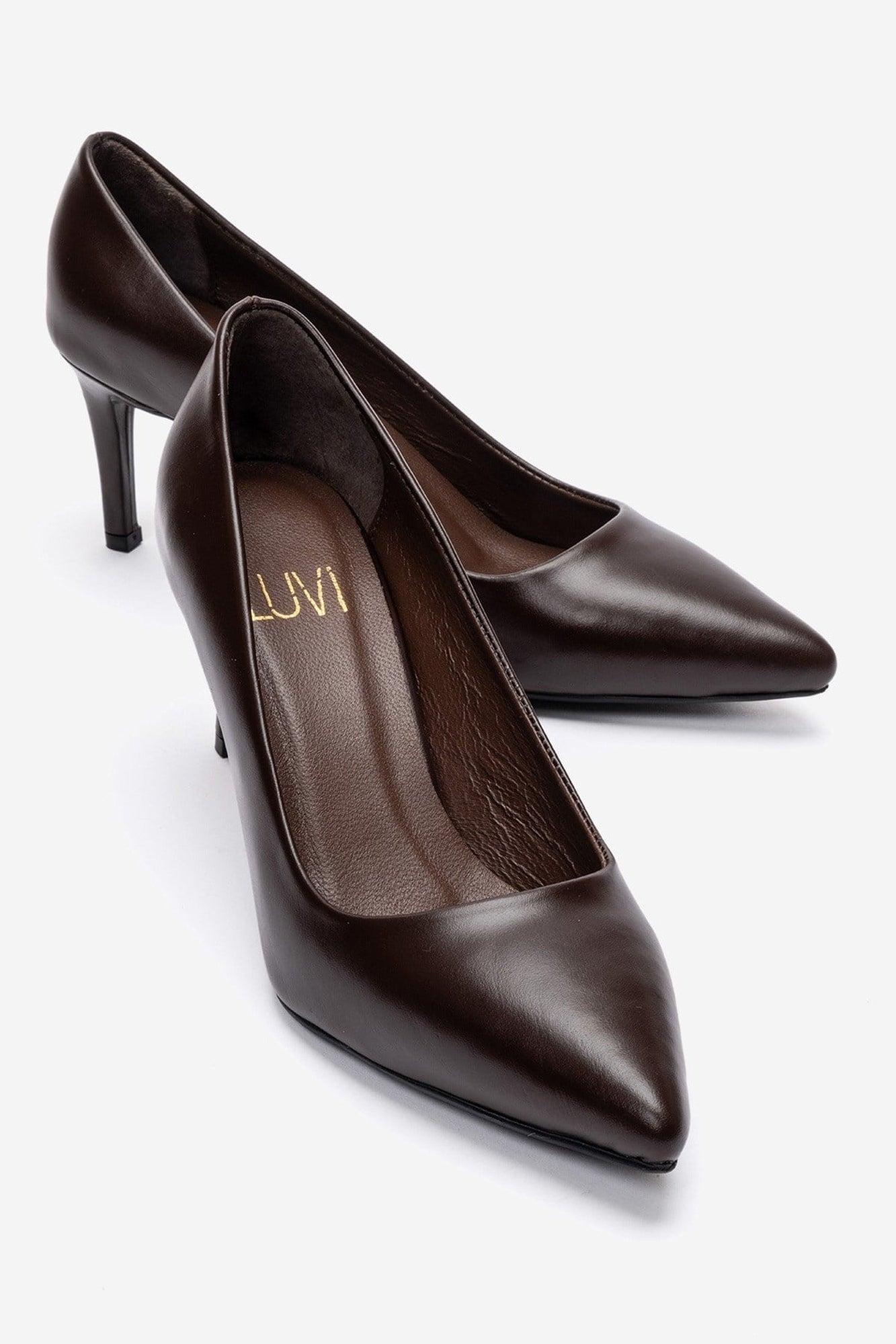 Clyde Leder Stiletto Spitzer Zehn Pumps