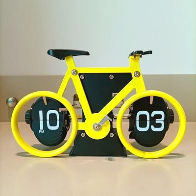 Uplift Picks European Retro Automatic Flip Desk Clock With Mechanical Page Turning yellow Bike