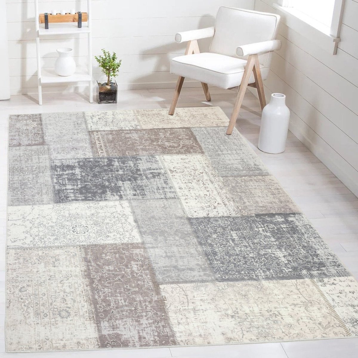 Flycarpets Burano Vintage Patchwork Vloerkleed - Grijs / Taupe - 80 x 150 cm