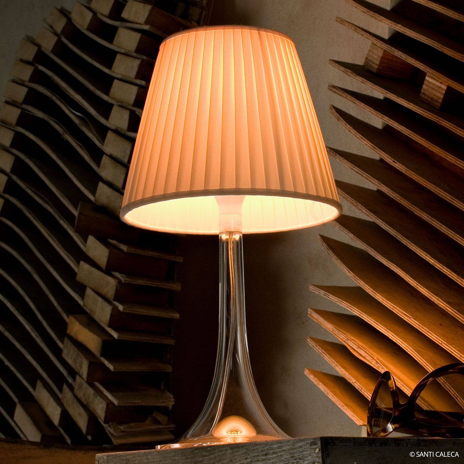 FLOS Designer Tischlampe MISS K, dimmbar, creme / amber, für Flurbereich, Kunststoff, Design