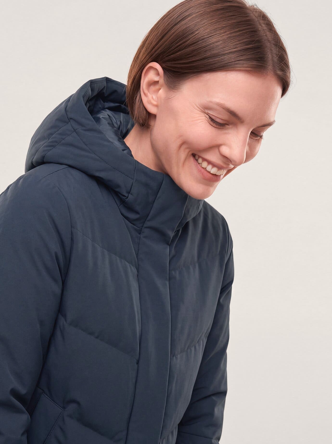 Walbusch Thermo Steppjacke ohne Nähte, normale Größen#Kurzgrößen, Farbe Blau, 46, wärmende Sorona-Füllung nahtfrei verarbeitet Damen