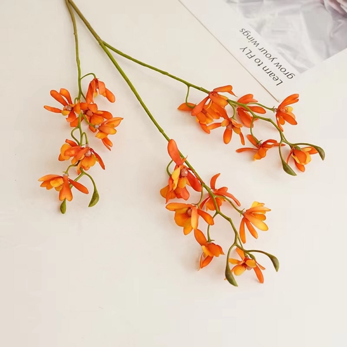 Oranje kunstorchidee met 3 zijden bloemen en 3 stelen, 73 cm