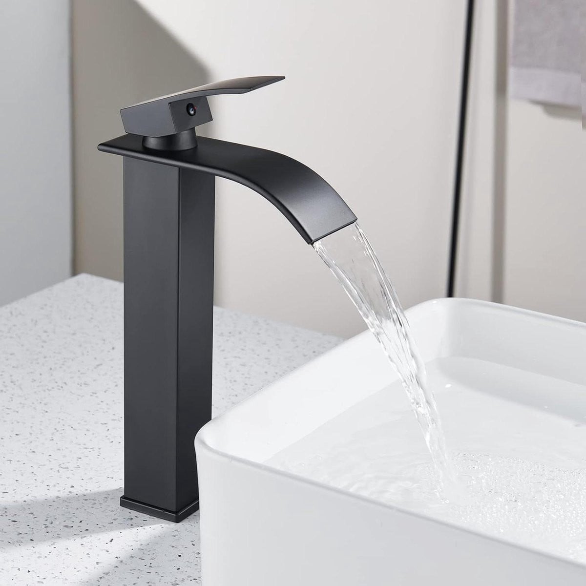 Markenlos Moderne Wastafelkraan voor Badkamer, Eénhendelmengkraan, Zwart en Zilver, Waterbesparend