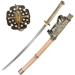 Katana Tachi Suisei mit stilvoller Verzierung