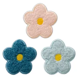 buttinette Applikationen "flauschige Blumen" Größe: 5 cm, Inhalt: 3 Stück