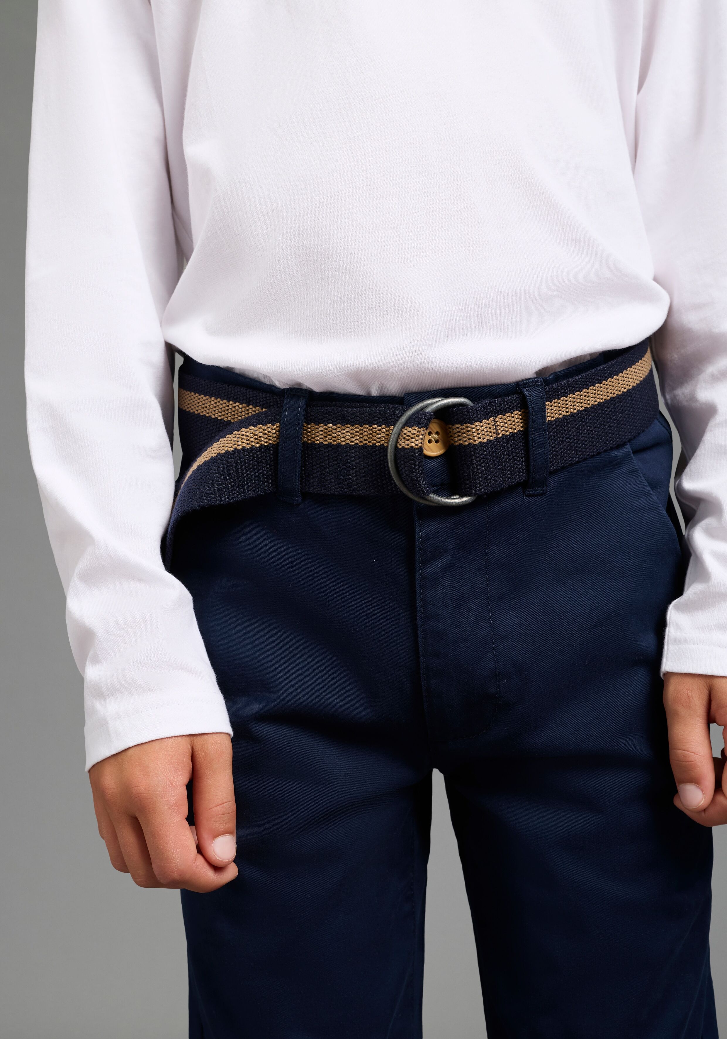 Chinohose KANGAROOS "KangaROOS Chinohose mit Gürtel im Set", Jungen, Gr. 170, N-Gr, blau (marine), Web, Obermaterial: 98% Baumwolle, 2% Elasthan, unifarben, Basic lang, Hosen Chinohose, Hose im perfekten Look, gerades Bein, verstellbarer Gummizugbund mari
