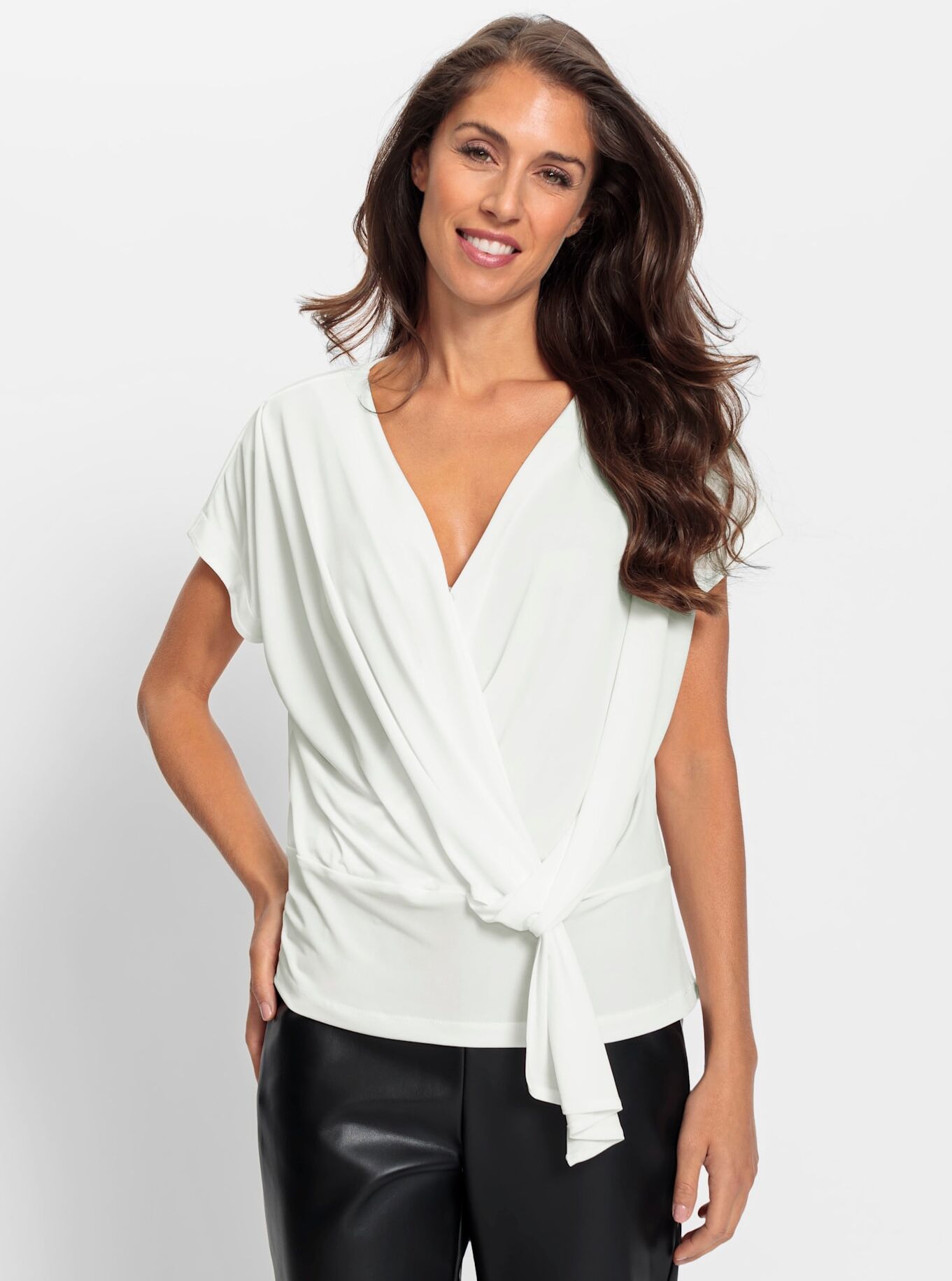 Wickelshirt HEINE "Wickelshirt", Damen, Gr. 42, beige (champagner), 95% Polyester, 5% Elasthan, unifarben, V-Ausschnitt, Shirts Wickelshirt champagner 42