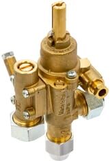 PEL 22S Safety Gas Control Valve Angled Inlet/Outlet– 12mm