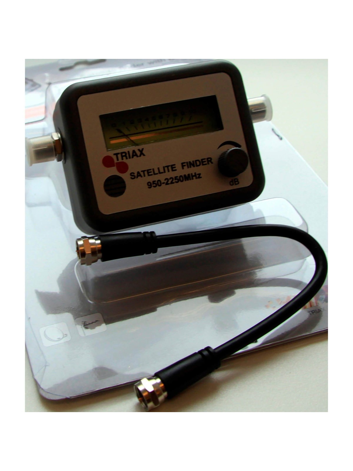 Triax Satfinder analogue