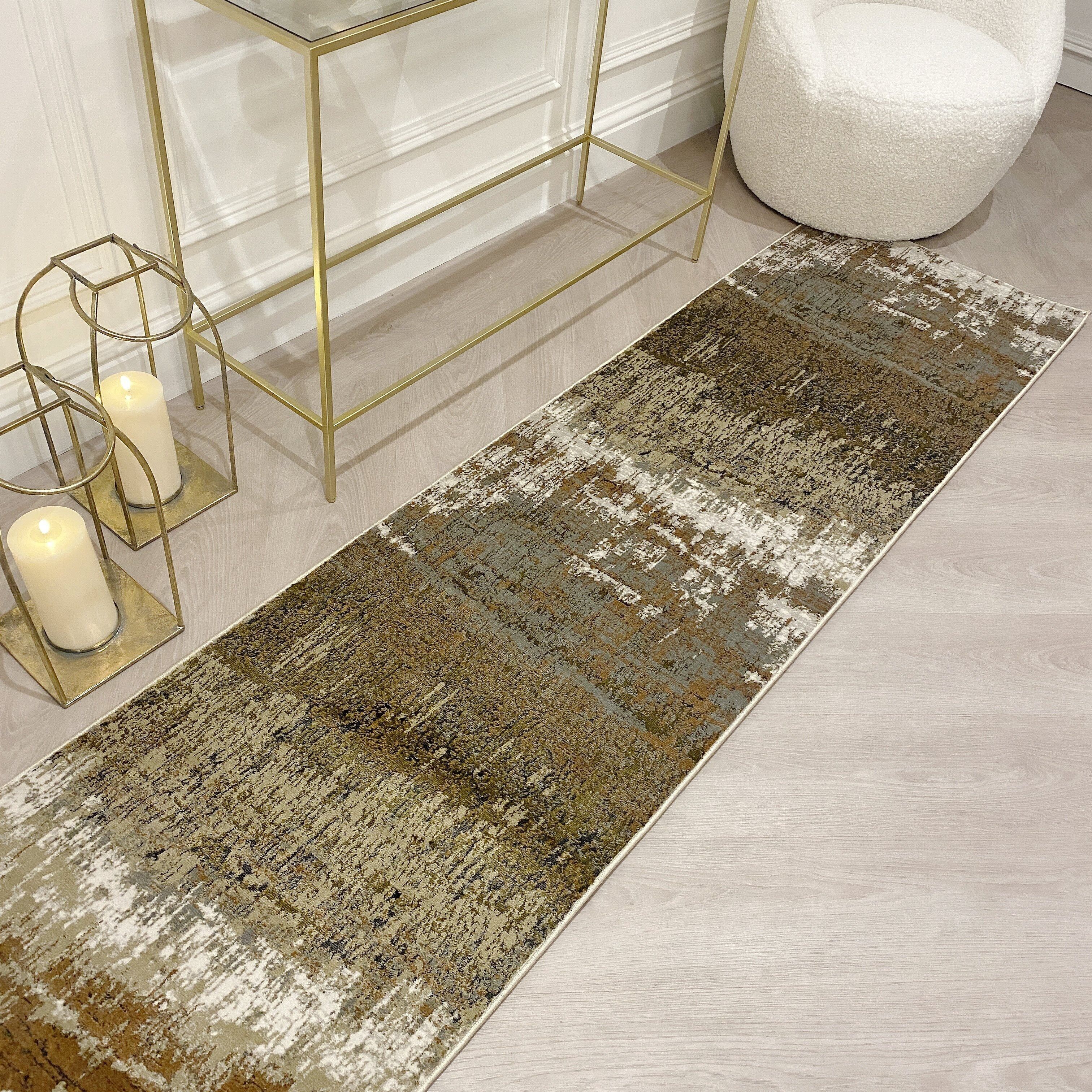 Saturn Gold Metallic Runner