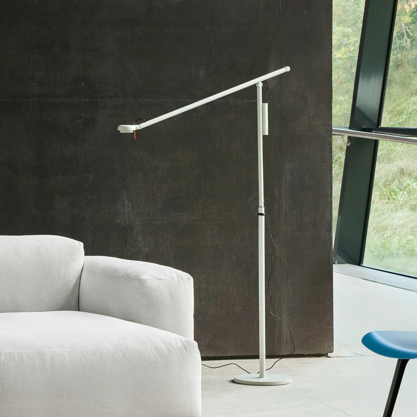 HAY Fifty-Fifty LED vloerlamp, grijs, Hoogte: 135 cm, dimbaar