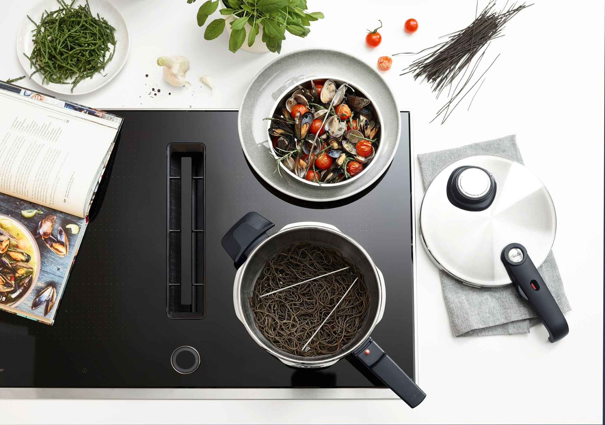 Schnellkochtopf FISSLER "Vitavit Premium Dampfkochtopf Set Edelstahl Made in Germany", silber (silberfarben), H:27cm L:39,5cm Ø:22cm, Töpfe, Schnellkochtopf, Verriegelungsanzeige, Einstellbares Abdampfen, Einstellbare Kochstufen