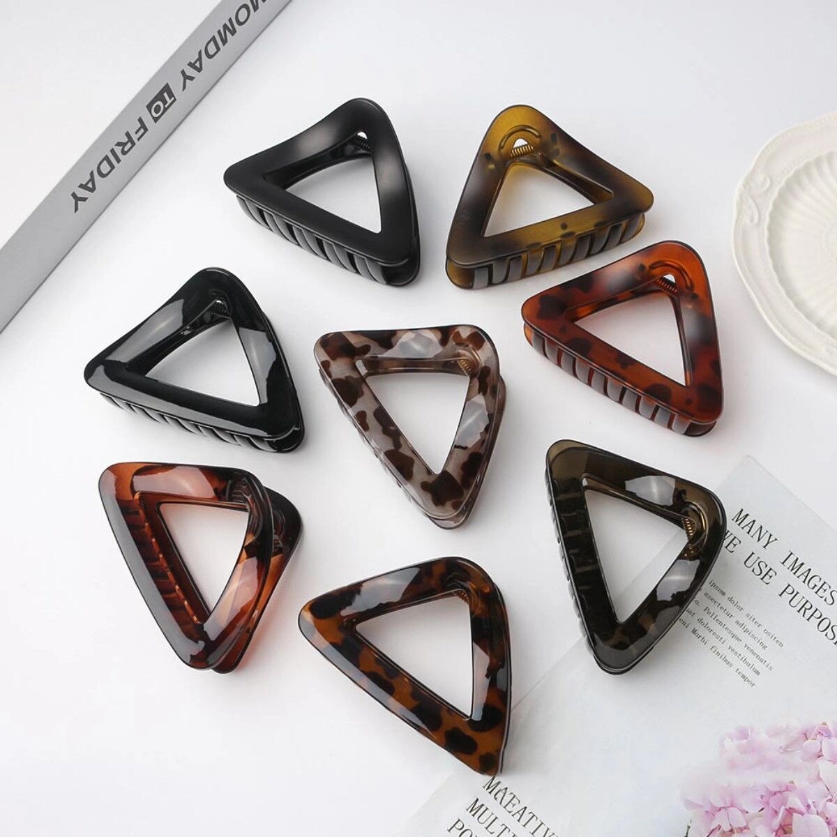 INF Leoparden-Dreieck-Haarclip 3er-Set — Leichter PC-Clip für sicheren Halt und geometrischen Stilakzent Kaffee