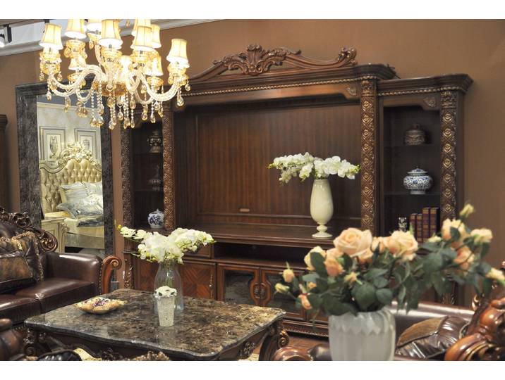 Xlmoebel Wohnwand Klassische Vitrine aus Holz in Barock Rokoko Handarbeit, Made in Europa