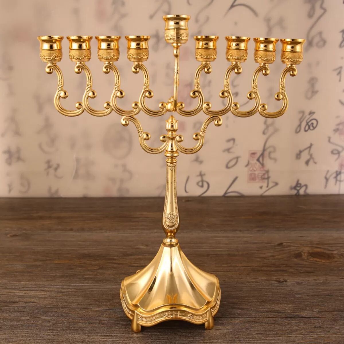 INF Goldener neunarmiger Kerzenständer - Zinklegierung Hochzeits- & Feiertagsdekoration