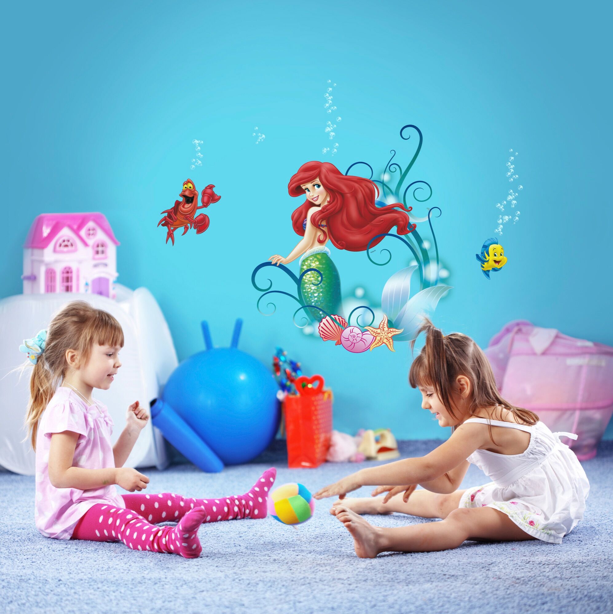 Wandtattoo KOMAR "Arielle - Grösse 50 x 70 cm", bunt, B:50cm H:70cm, Folie, Wandtattoos, Wandtattoo, selbstklebend, Wandsticker, Kinderzimmer bunt B/H/T: 50cm x 70cm, Meer Prinzessin