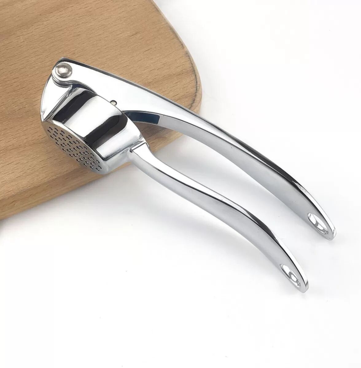 INF Verchromte Knoblauchpresse aus Edelstahl – Ergonomischer manueller Knoblauchcrusher mit großer Kapazität und einfacher