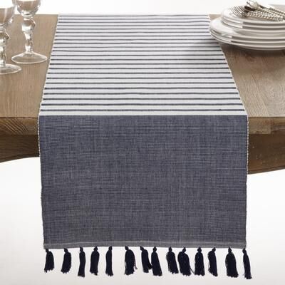 Saro Lifestyle Bellaria Collection Ribbed Tassel Design Reversible Table Runner