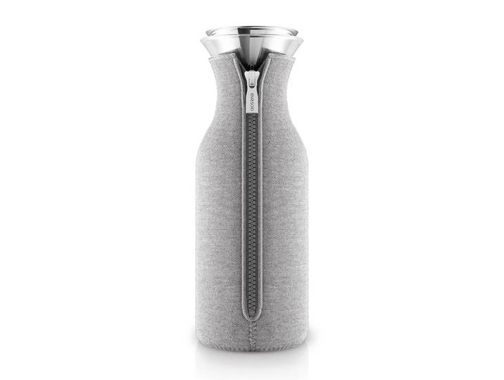 Eva Solo Carafe rafraîchissante Eva Solo à housse tissée gris clair