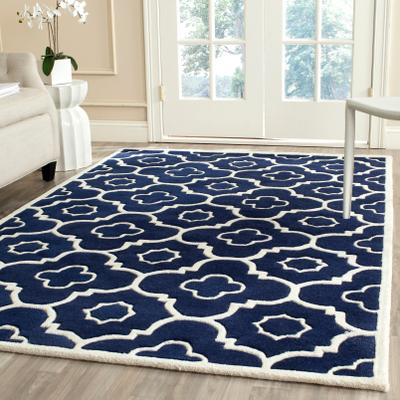 SAFAVIEH Handmade Chatham Margretta Modern Wool Rug
