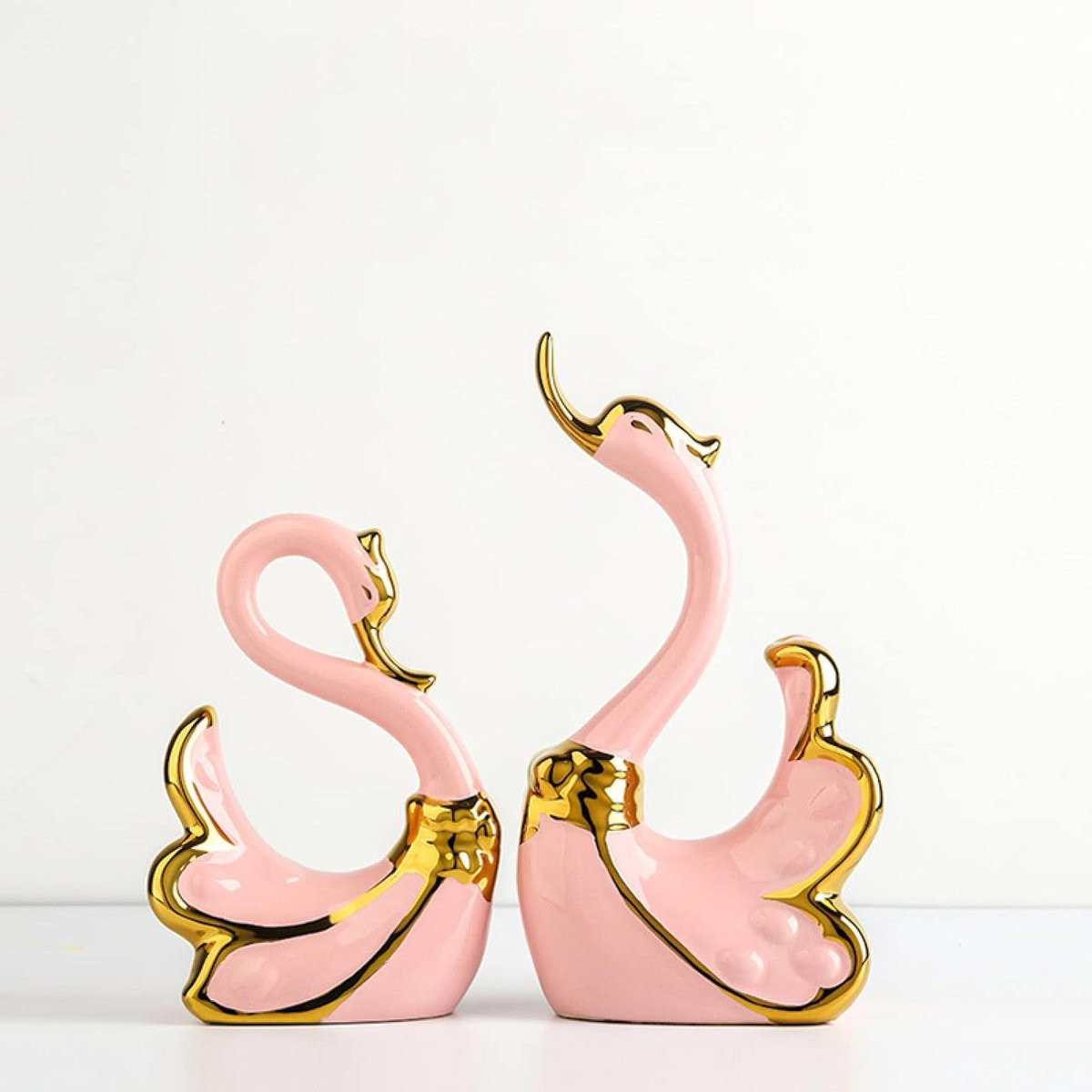 Handgemaakt paar keramische zwaan beeldjes voor woonkamer decoratie, roze, Hoogte: 26 cm en 19 cm