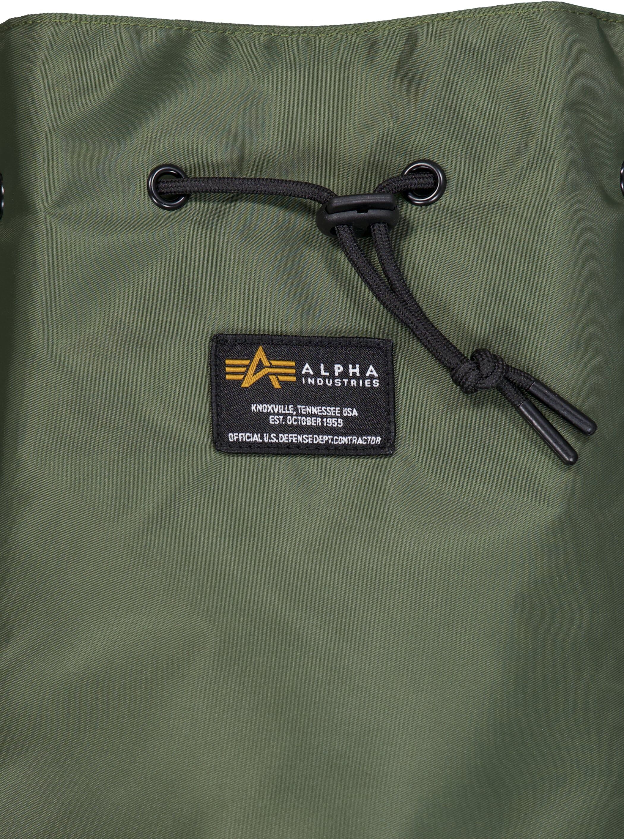Tragetasche ALPHA INDUSTRIES "Carry Bag W", Damen, grün (sage, grün), Obermaterial: 100% Nylon. Futter: 100% Polyester, Taschen Tragetasche sage, grün Einheitsgröße