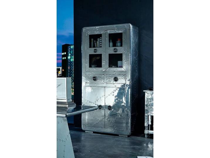 SIT Vitrine Pushkar aus Mangoholz mit 4 Türen & 2 Schubladen Futuristischer Aluminium-Look mit dekorativen Zierschrauben