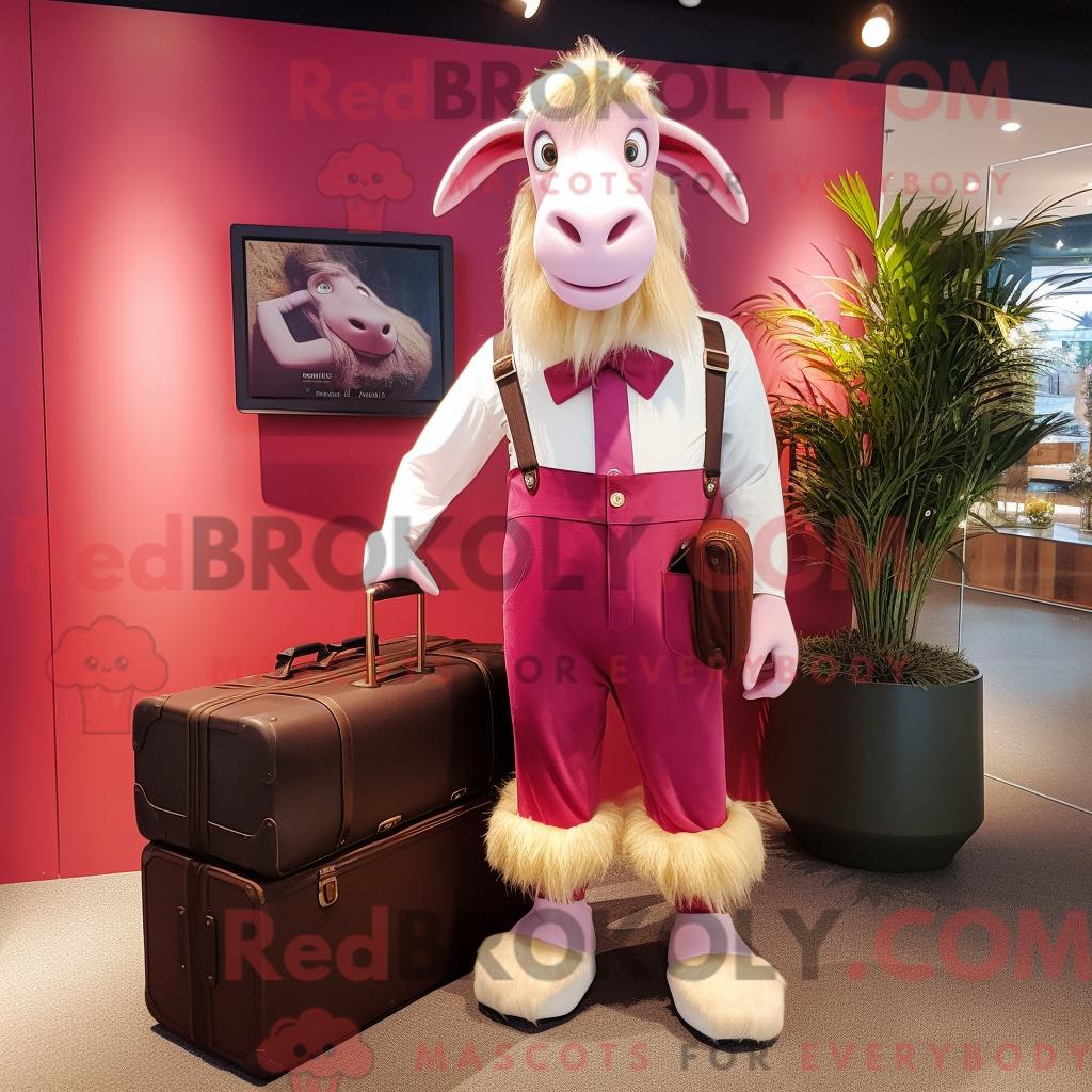 Maskottchen REDBROKOLY einer magentafarbenen Burenziege mit Hose und Aktentasche