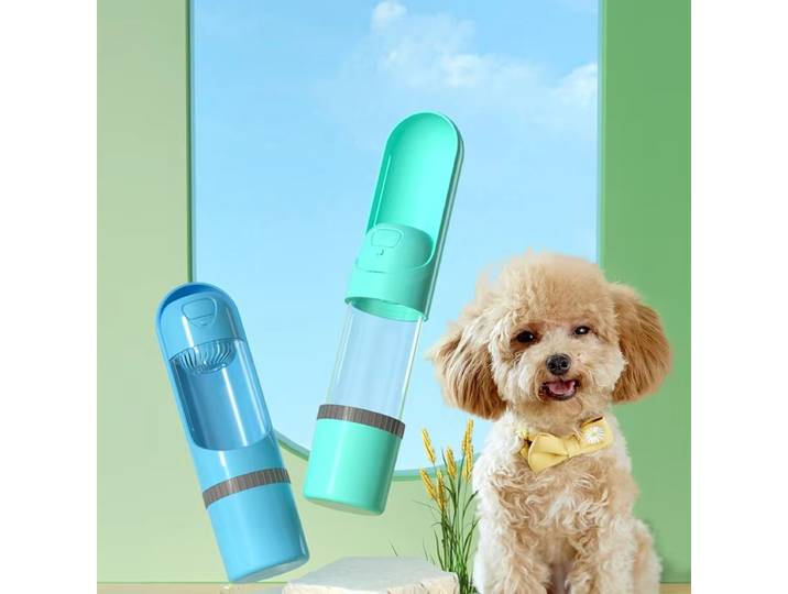 Offre spéciale 2-en-1 voyage animal de compagnie marche boisson chien voyage animal de compagnie Portable chien bouteille d'eau