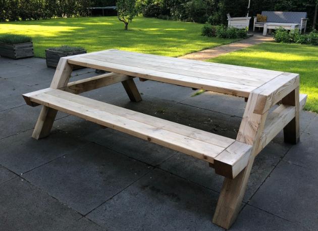 Picknickbank Douglasie Robust Modern