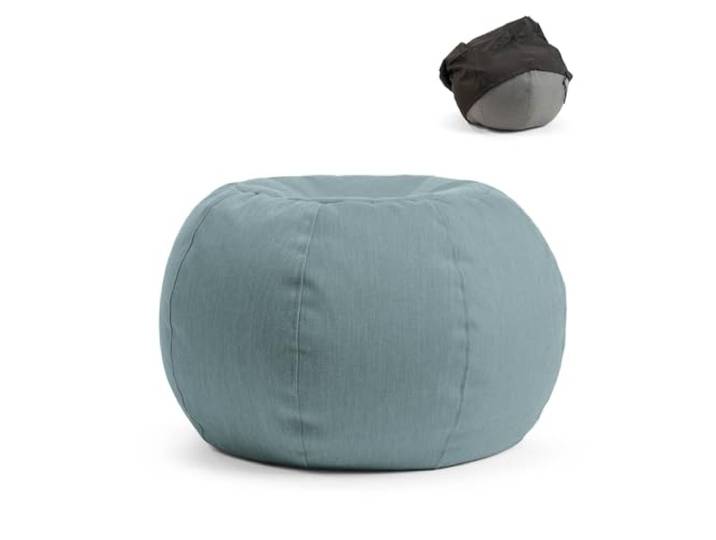 mokebo Outdoor Pouf Hocker mit Schutzhülle 'Der Kugelige' (60x45 cm) Made in Germany, Sitzhocker rund für Balkon & Garten, Bodenkissen, Sitzpouf, Fußhocker mit EPS-Perlen Füllung in Himmelblau