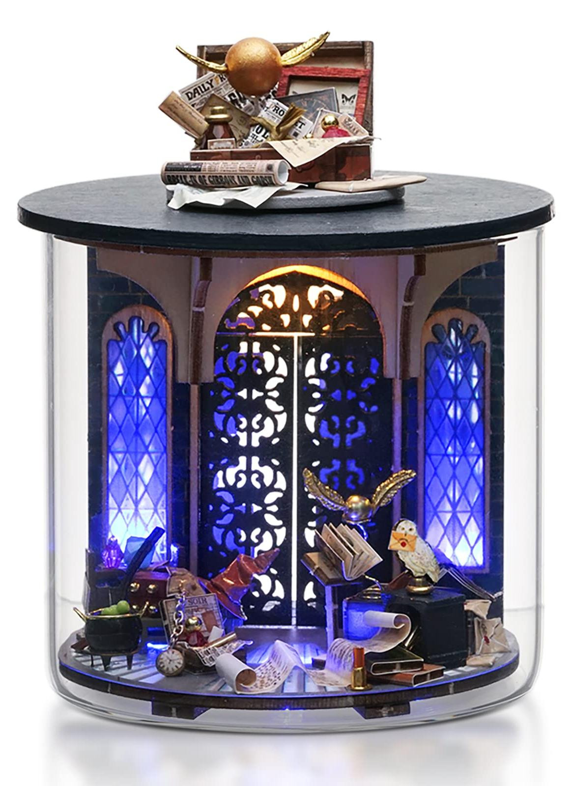 Miniatuur Poppenhuiskit - Doe-Het-Zelf Houten Poppenhuisset met Stofkap