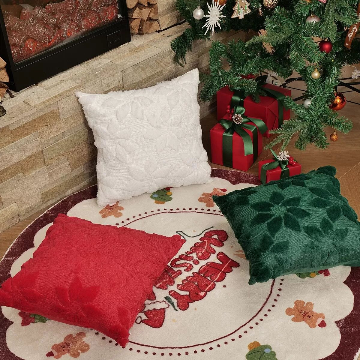INF Festlicher Weihnachts-Dekokissenbezug - Weicher Plüsch-Kissenbezug für die Feiertage Rot