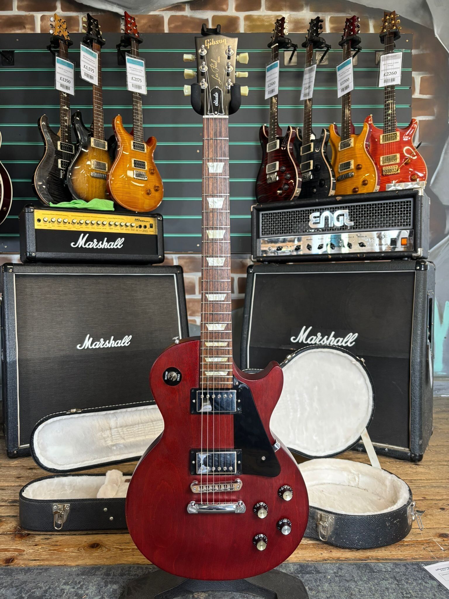Gibson Les Paul Studio Satin Cherry 2004 Electric Guitar   Satin Cherry - Refurbished