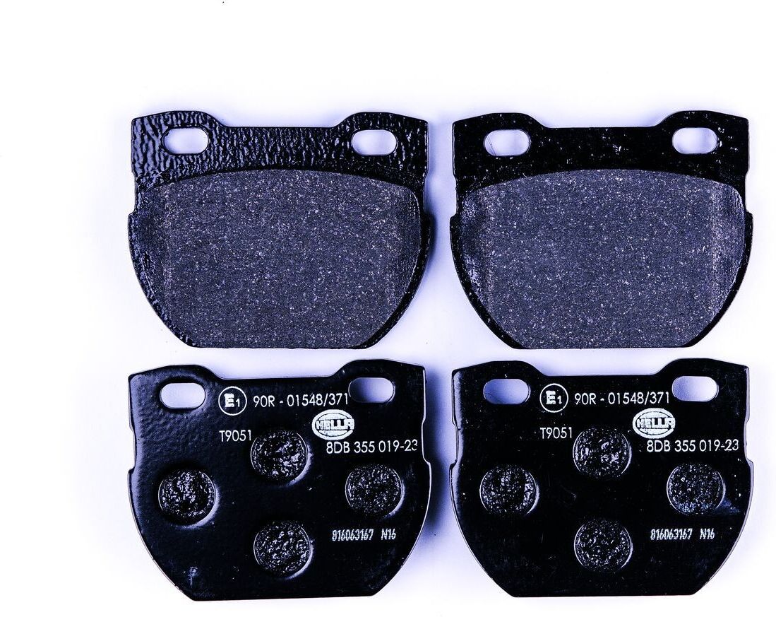 HELLA 8DB 355 019-231 Brake pad set