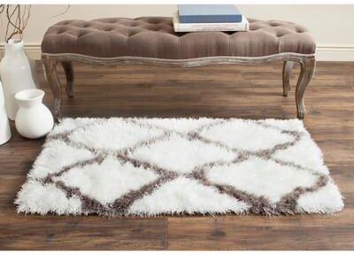 SAFAVIEH Handmade Barcelona Shag Attie Polyester Rug