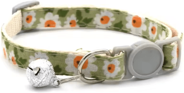 Inspire Picks Daisy Charm Adjustable Pet Bandana Collar For Cats & Small Dogs green