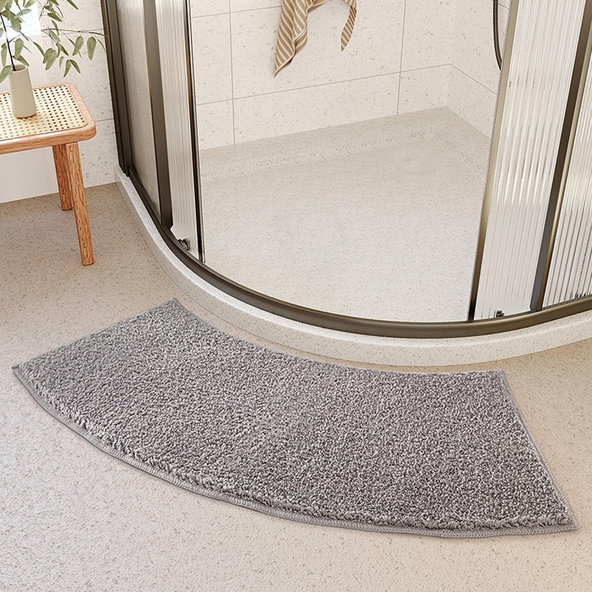 Omgoods Halve Cirkel Badmat - Antislip en Absorberend - Grijs - 40 x 100 cm