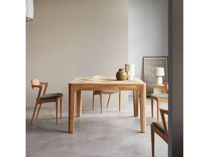 Esstisch Ruth aus massivem, recyceltem Teakholz 120x120 - Natur