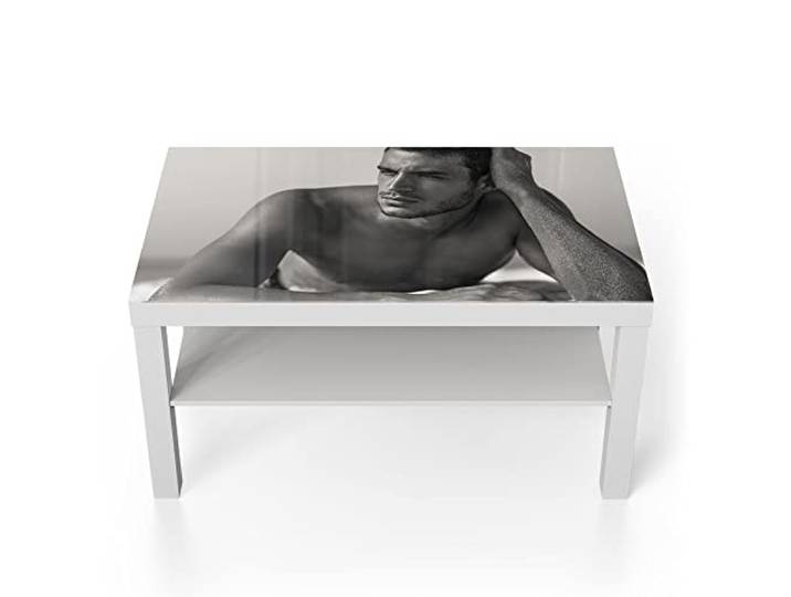 DEQORI Glastisch weiß groß 90x50 cm Motiv Schöner Mann am Strand ausgefallener Beistelltisch aus Glas Hochglanz Couchtisch fürs Wohnzimmer moderner Couch Tisch mit Design