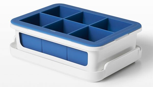 OXO Good Grips Covered Silicone Large Cubes Ice Cube Tray