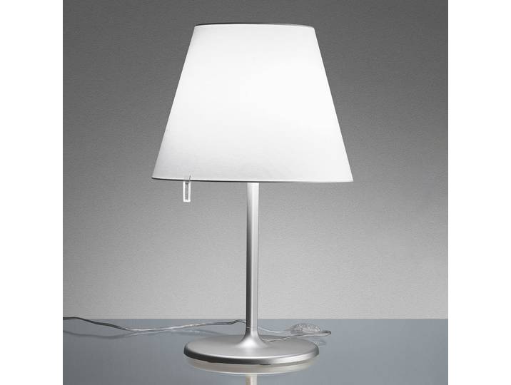 Melampo T Lampe de Table Gris - Artemide - Salon / séjour - Design - Tissu / textile - Avec abat-jour