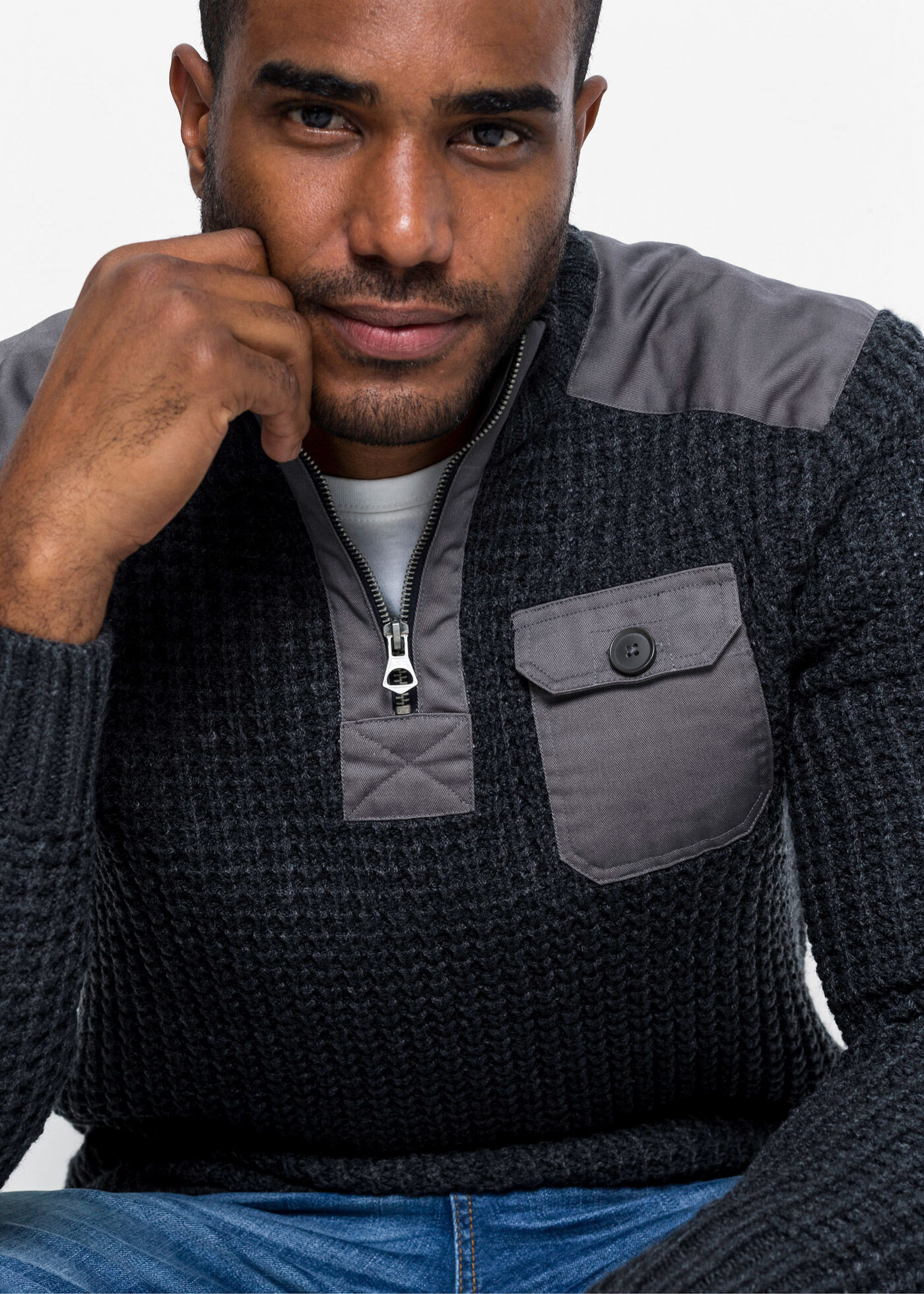 Troyer BONPRIX "Grobstrick Troyer Pullover mit Web-Besatz", Herren, Gr. 48/50 (M), grau (anthrazit meliert), Obermaterial: 100% Polyacryl, unifarben, regular fit hüftbedeckend, Rundhals, Pullover Troyer, aus Grobstrick, Web-Einsätze, mit Stehkragen und Zi