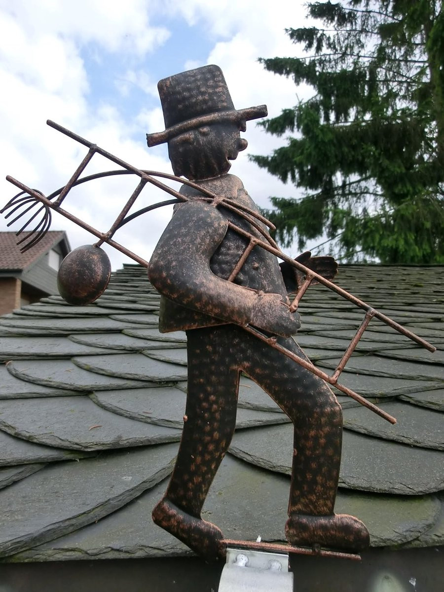 Dakgoot Figuur Schoorsteenveger Decoratie Koperkleurig Hoogte: 39 cm